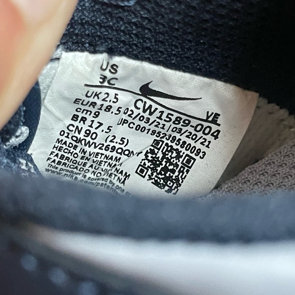 New With No Box Nike Dunk Low TDE Georgetown Grey/Navy Size 3C - Picture 6 of 10